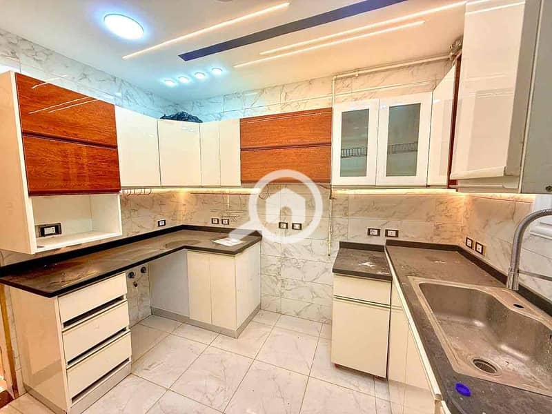 7 a63d0d3c-885a-4789-9a1a-5aa536909fb8. jpg