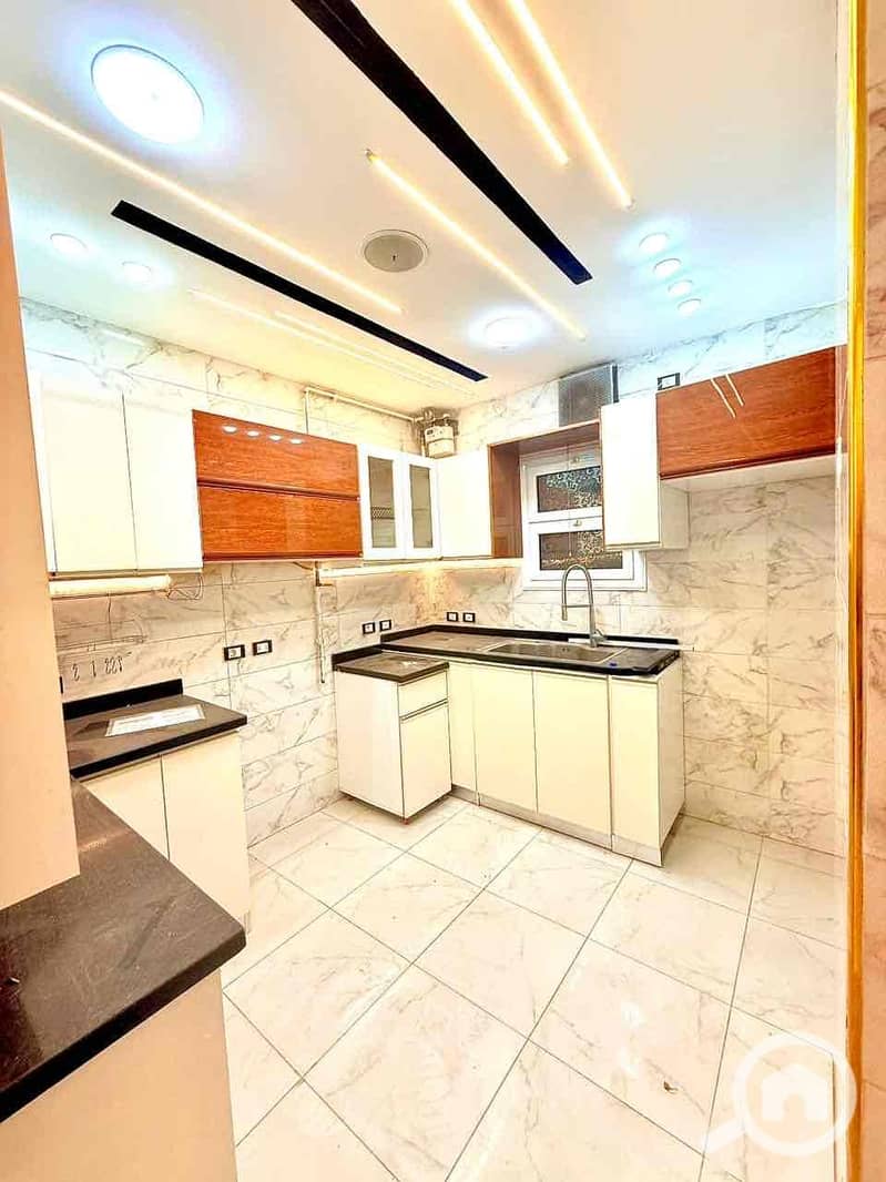 9 8785ba8e-585f-4d65-b4d0-935eb5ae0cf3. jpg