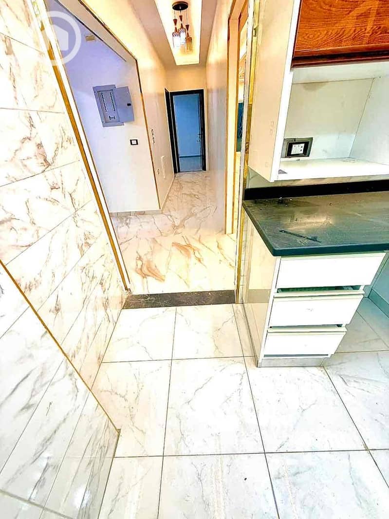 10 da91b5f4-eaa8-4274-83ac-443f60a0305f. jpg