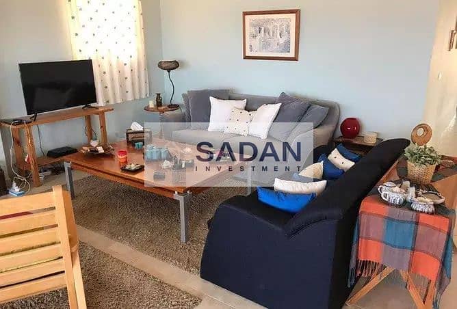 10 cef0c0e3-8949-4a63-9b2a-614c3d4c0f33. jpg