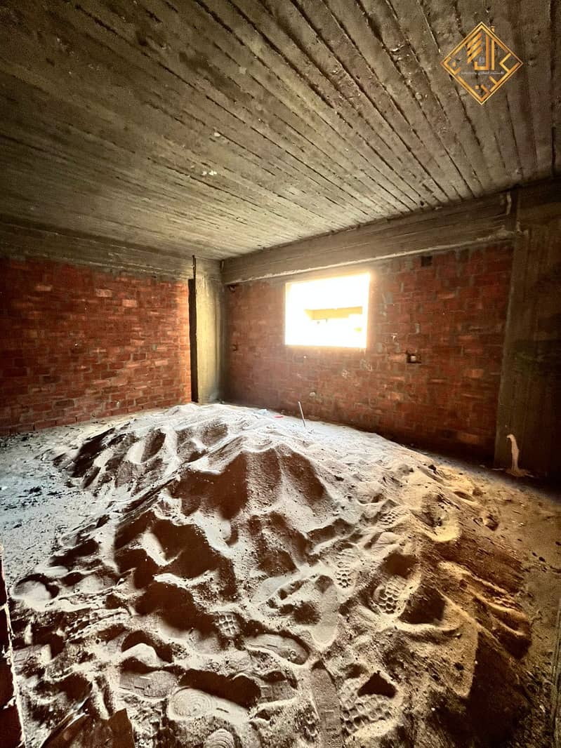 4 WhatsApp Image 2025-08-19 at 4.43. 16 PM (2). jpeg