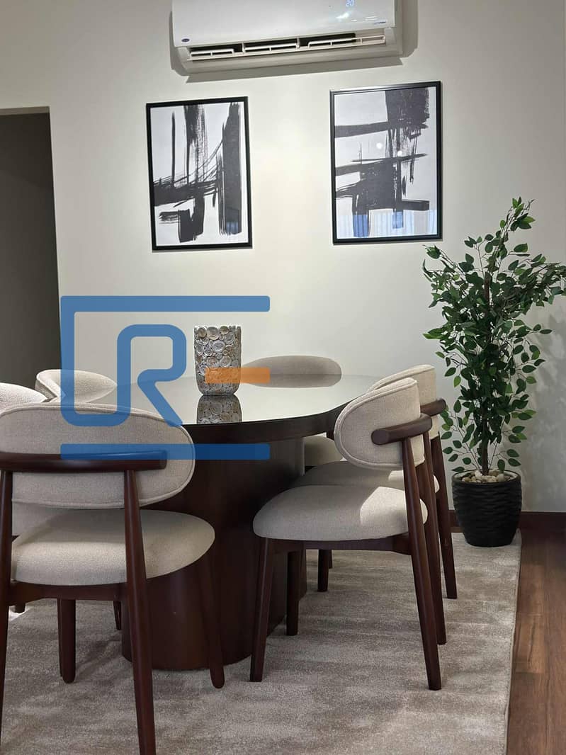 4 5bf25407-4b8b-4063-a0c6-0be61a04e407. jpg