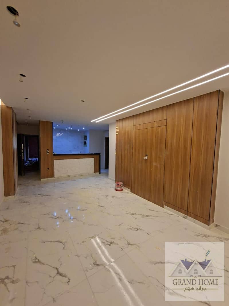 2 42d495fa-3b22-4c37-8b7c-401a3764a8ac. jpg