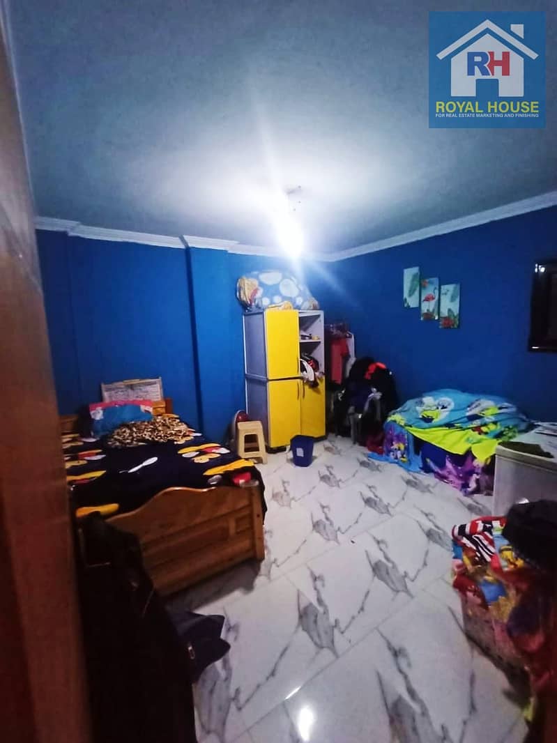 12 23ad2839-092c-450e-9149-12d742aa0b11. jpg