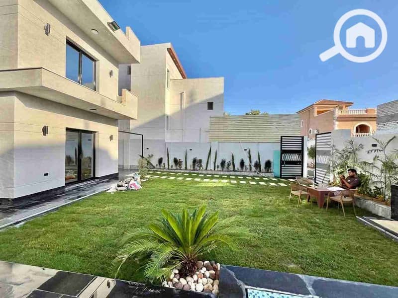 5 FB_IMG_1758579912218. jpg