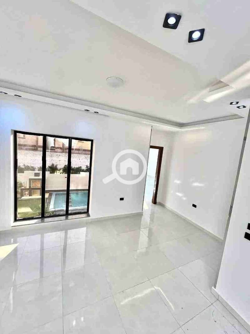 15 FB_IMG_1758579942365. jpg