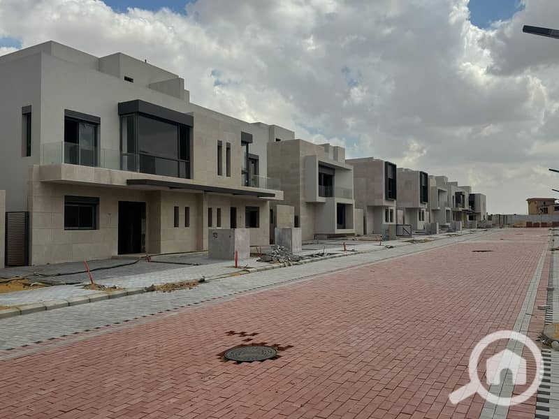 3 25a912c5-2ca2-4380-91d7-64f9a55314de. jpeg