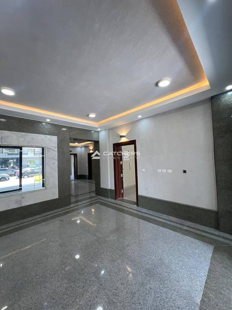 8 568200104_1853935075539704_2556758825386306337_n. jpg