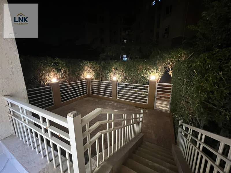 10 5c86f000-4cff-4a95-b1ee-4bf644ab9f70. jpg