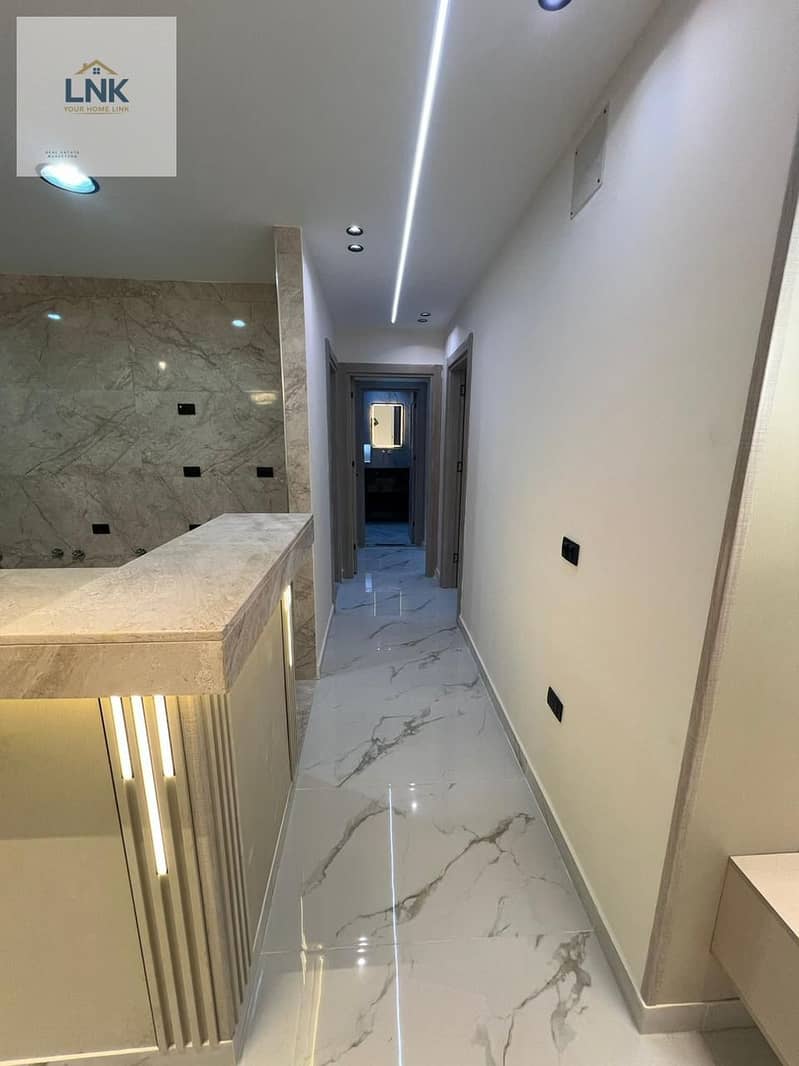 13 0951f829-db2c-4186-9d1f-ee8e22bd4b0f. jpg