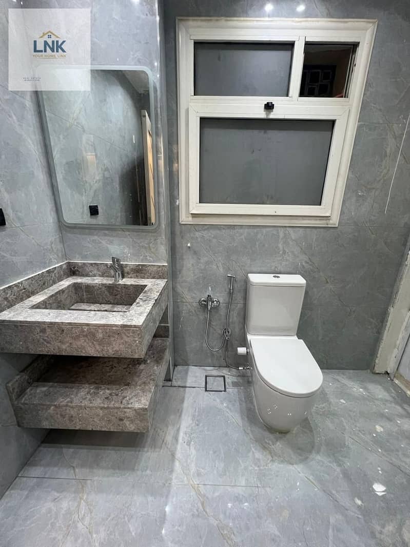 17 1b8f06f8-c654-4c14-a25a-9552037896e3. jpg