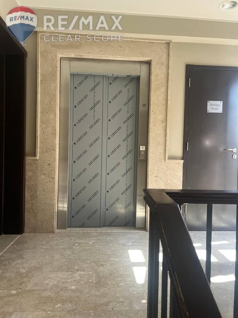 9 b05a9ba0-2ccd-441e-bdd7-71db2095048f. jpg