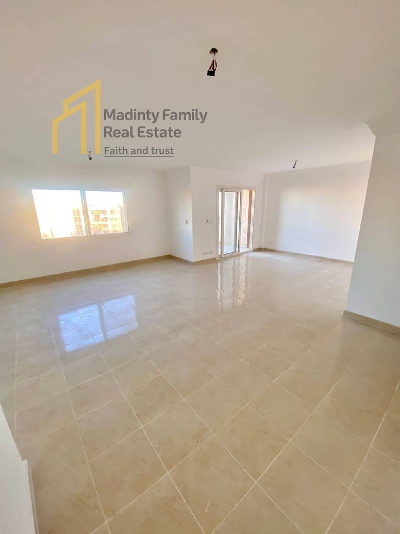 2 614159065_1594736284937014_1142414677489208089_n. jpg