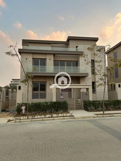 تاون هاوس 4 غرف نوم للبيع في القاهرة الجديدة، القاهرة - WhatsApp Image 2025-10-06 at 2.52. 40 PM (1). jpeg تاون هاوس 4 غرف نوم للبيع في القاهرة الجديدة، القاهرة - WhatsApp Image 2025-10-06 at 2.52. 40 PM (1). jpeg