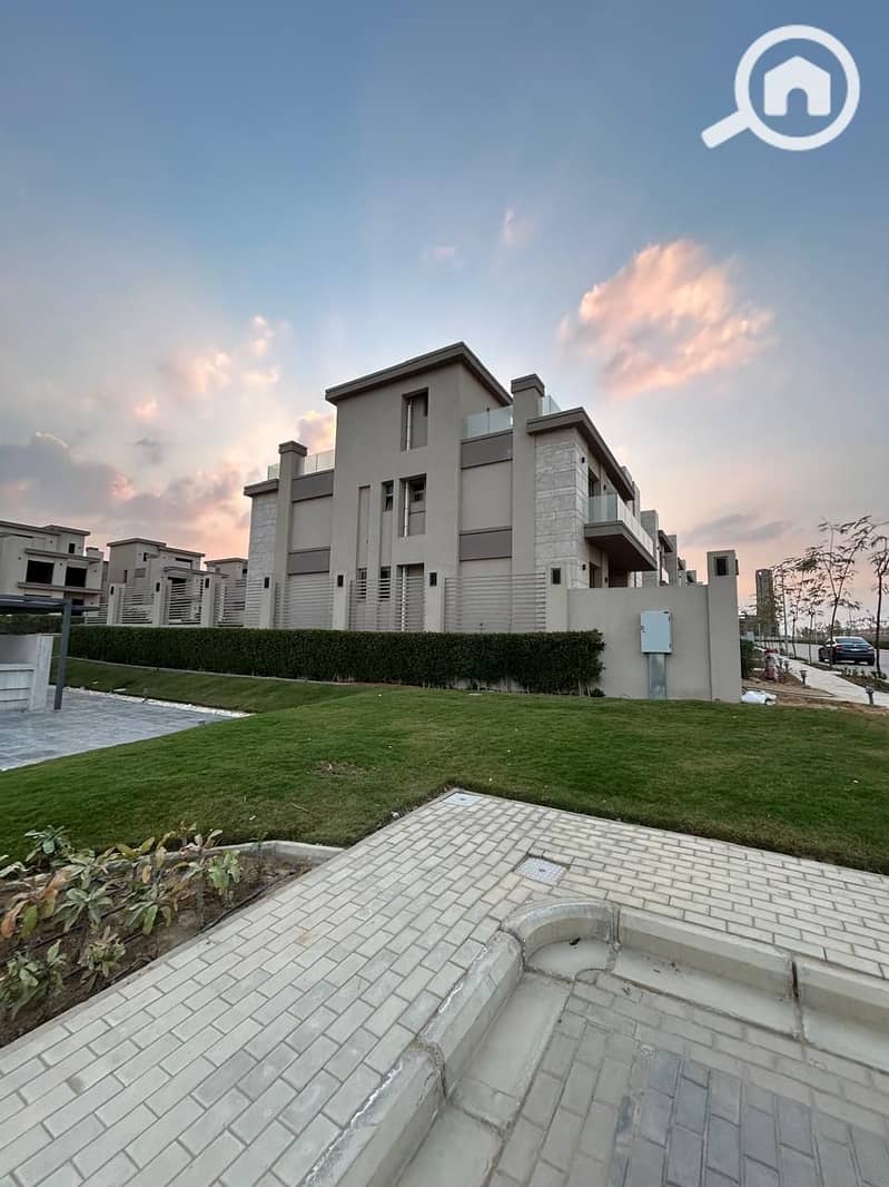 10 WhatsApp Image 2025-10-06 at 2.52. 40 PM (2). jpeg