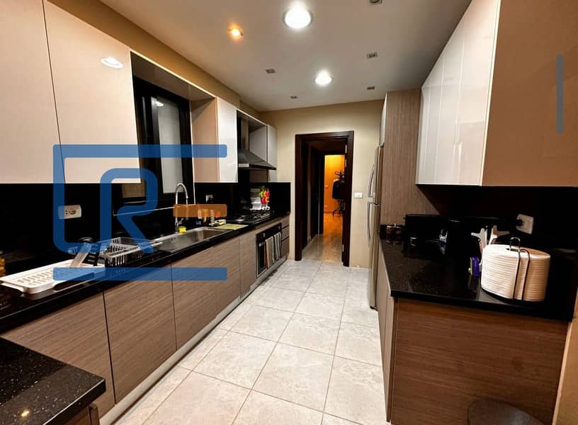 2 1d734428-33e9-4fb3-9b97-1a059e1d6c1d. jpg