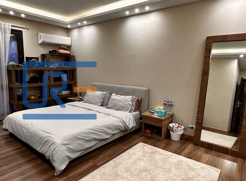 12 fe3b62e4-9721-429e-8b96-7a058eda9297. jpg