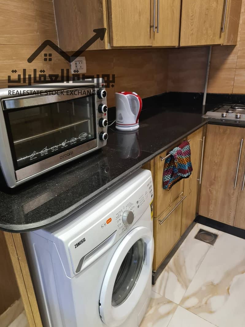 12 e75bed46-f498-497a-a19d-c04e18a34262. jpg