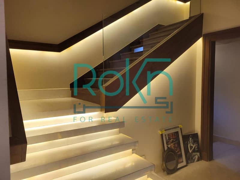 2 3e5975b9-0aea-447a-86ef-b06c2c962793. jpg