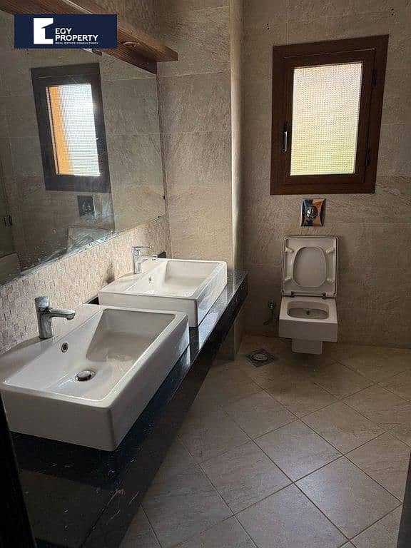 8 _files_e157a127-3445-4e58-b4e1-8077d1f71bbc. jpeg