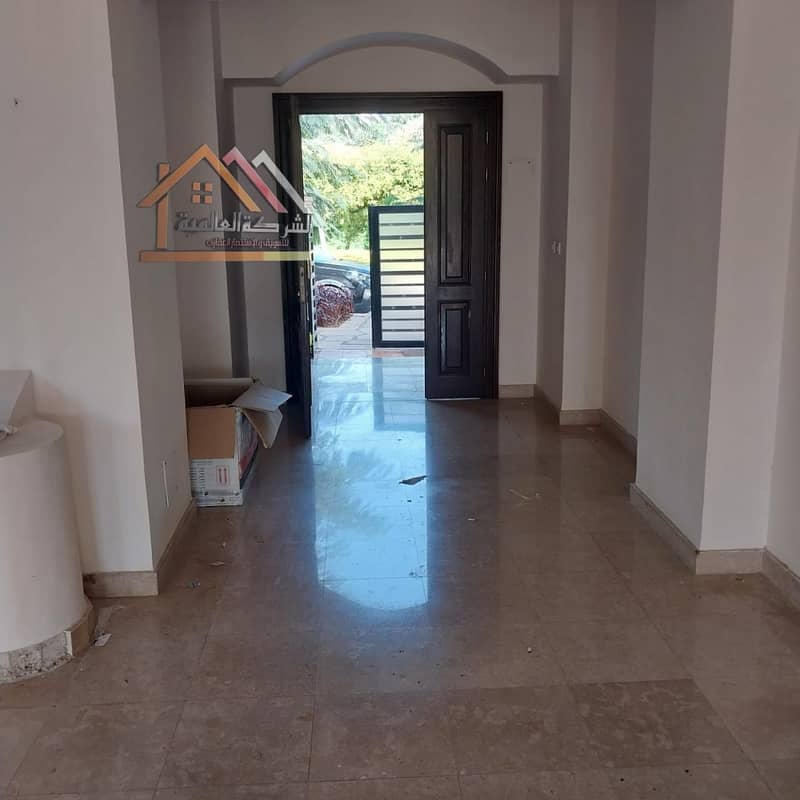 10 742f5b18-08ea-432f-8379-646f92ed19e1. jpg