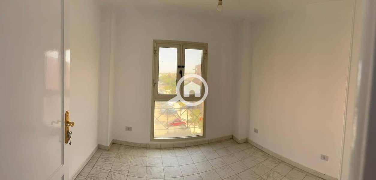 4 52f5fa4f-e6a2-42b6-af0a-5ba1e0f94dd6. jpg