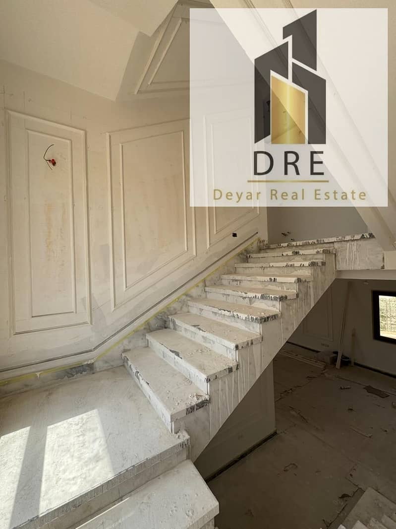 4 4c5ab746-9c86-4fec-a1b9-ac32a342941e. jpg