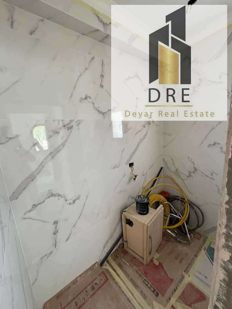 9 64d8fcac-6396-4b90-bad6-b0fb602a86a0. jpg