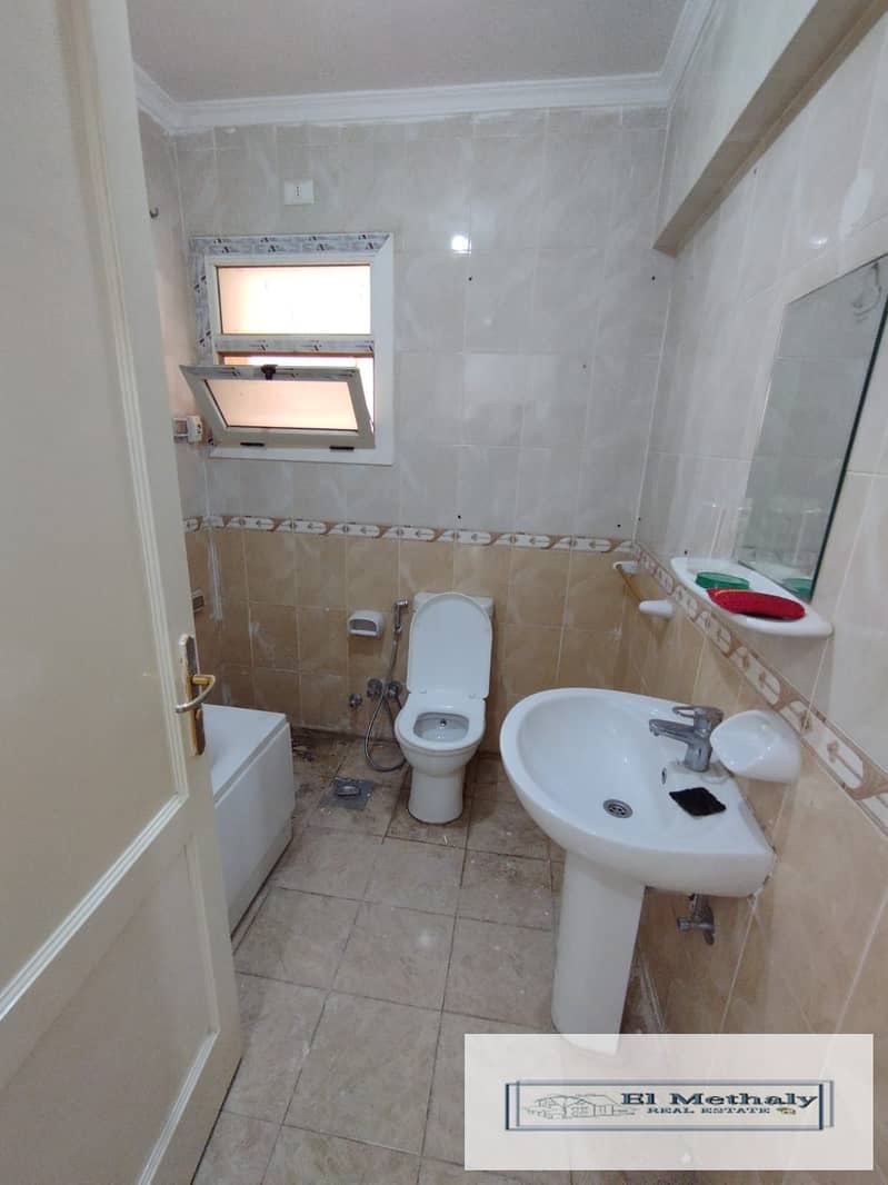 6 b722394c-a6c1-42e9-b647-008279f22f75. jpg