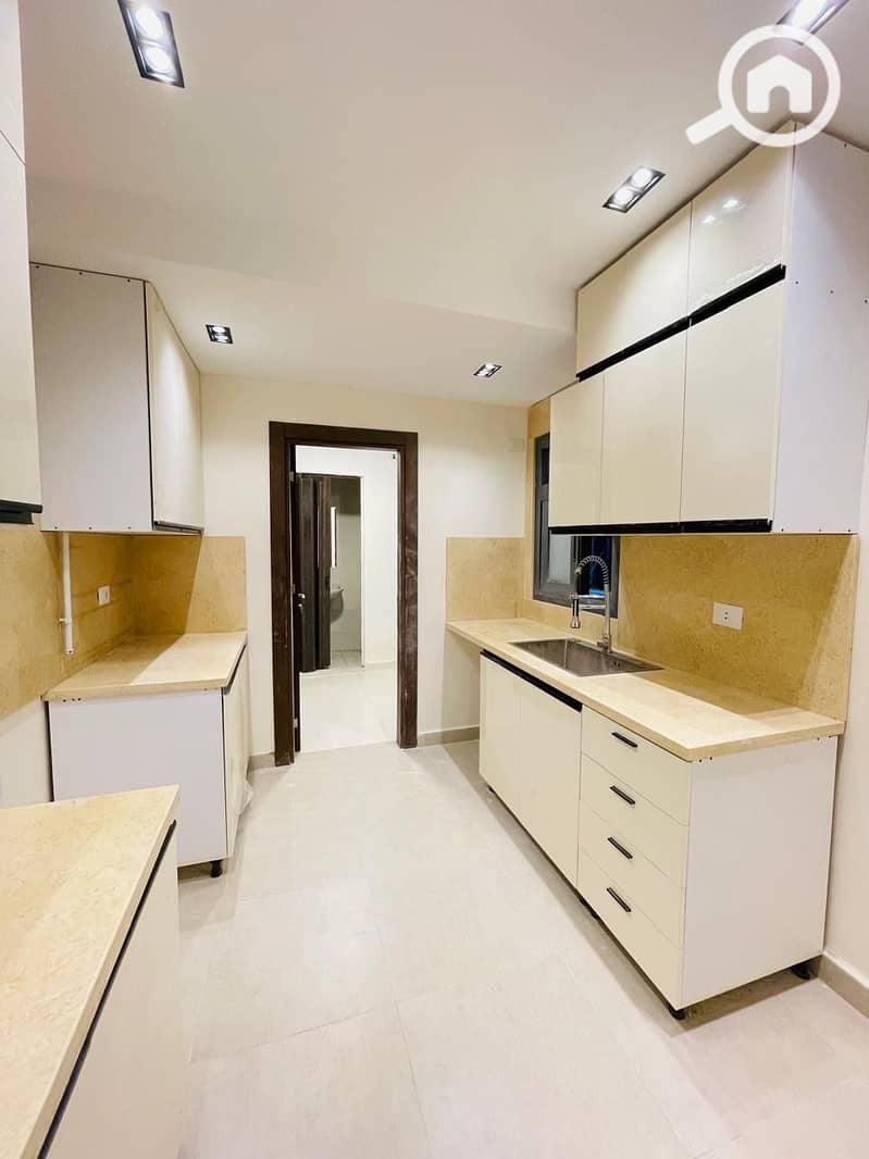 9 9f6b9da0-a9e4-473c-89d9-09822e125f33. jpeg