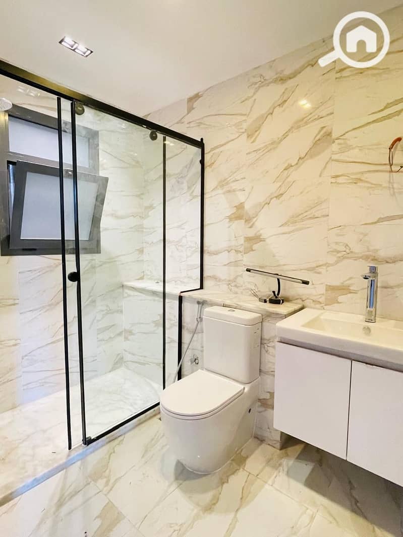 29 cc38975d-88e8-4a4a-bd02-e0d2b874999e. jpeg