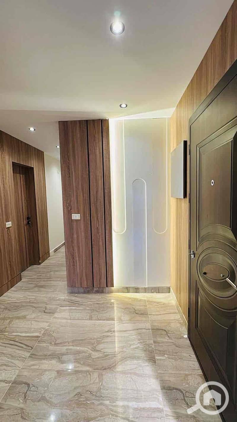 9 a70d9fa5-a25b-4a40-ab4c-784a90477367. jpg