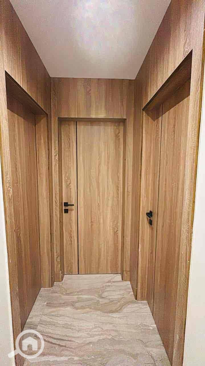 11 f2c22698-2e57-4b7b-83a8-1fe52cea2e60. jpg