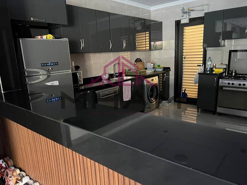 4 photo_6032912910704643096_y. jpg