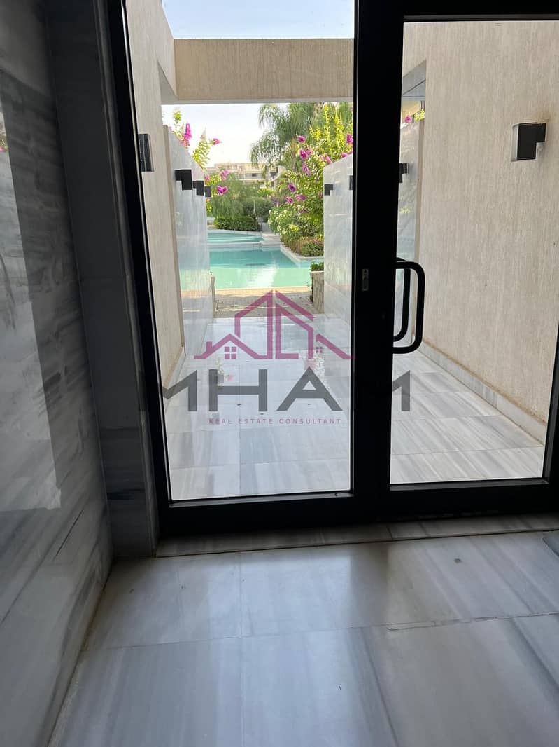 7 photo_6032912910704643097_y. jpg