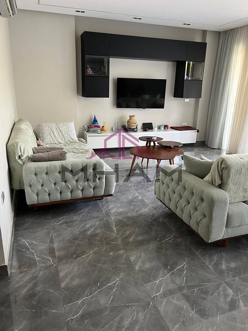 8 photo_6032912910704643098_y. jpg