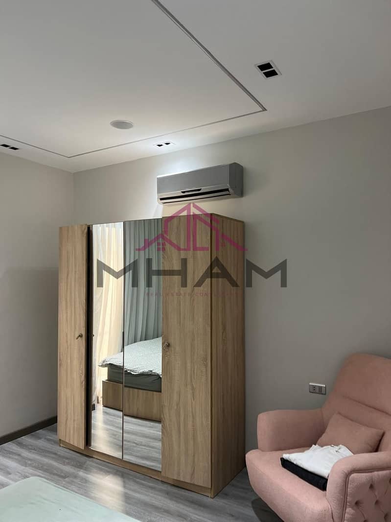 16 photo_6032912910704643107_y. jpg