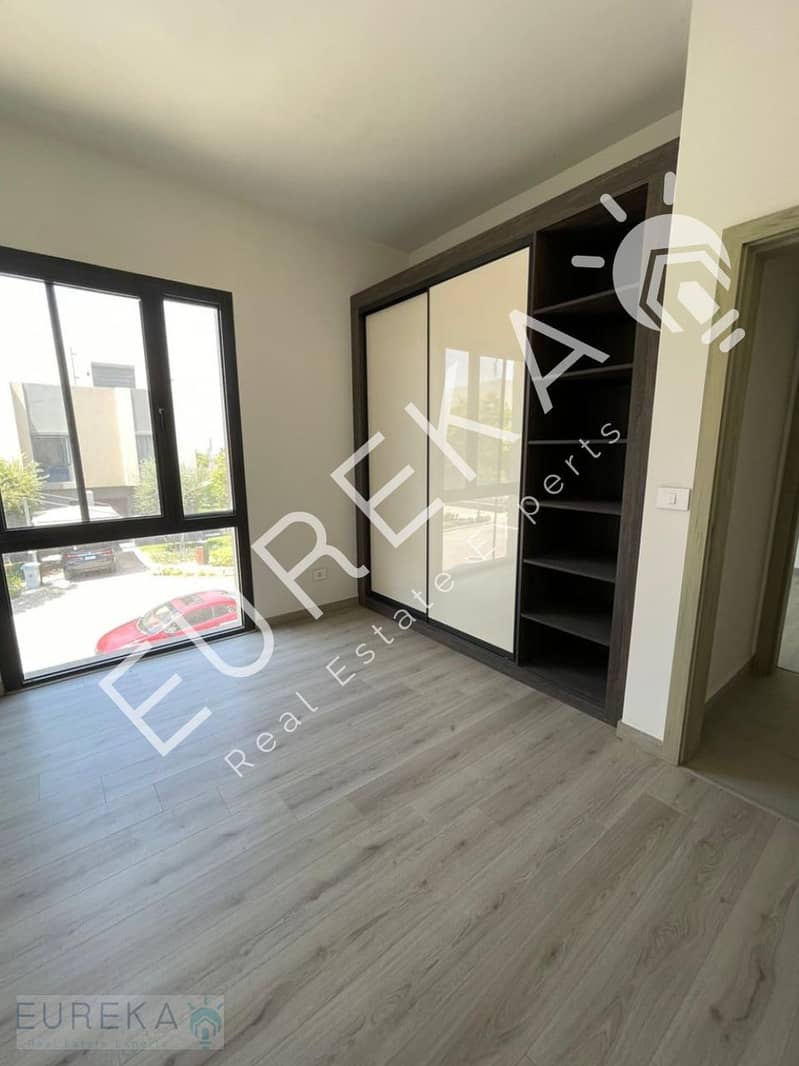 4 WhatsApp Image 2025-08-18 at 6.11. 38 PM (3). jpeg