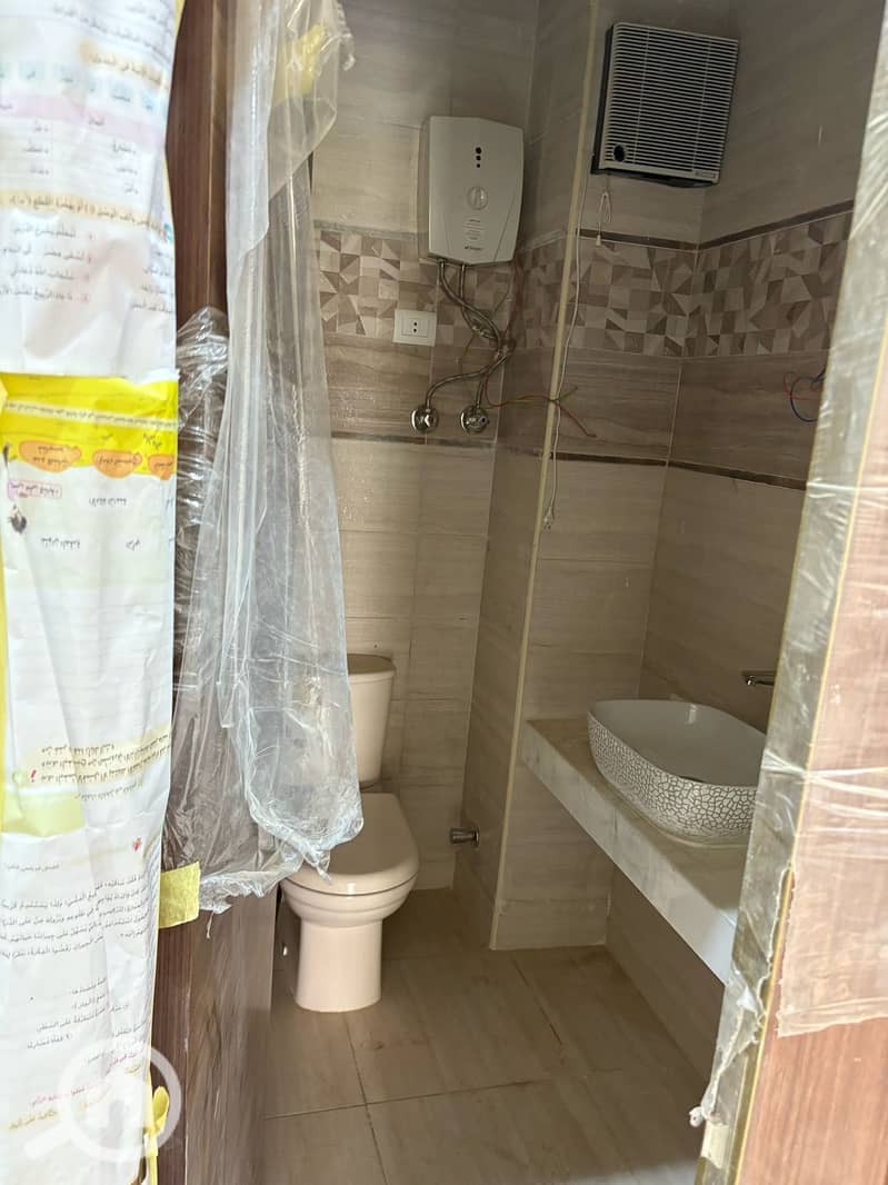 9 53f2b90a-efdf-41ca-8d5c-252dc1ec8b9e. jpeg