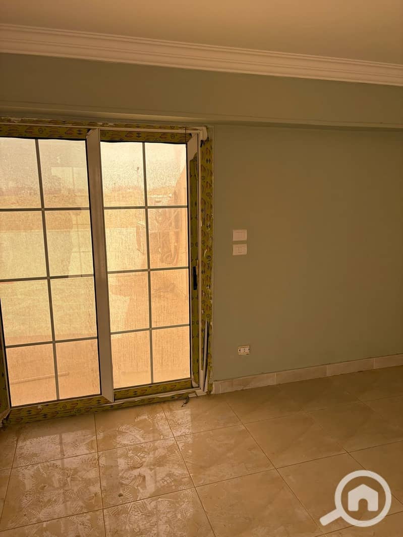 15 f3bc6eb9-e69f-46ba-a4bd-be2551448b3e. jpeg