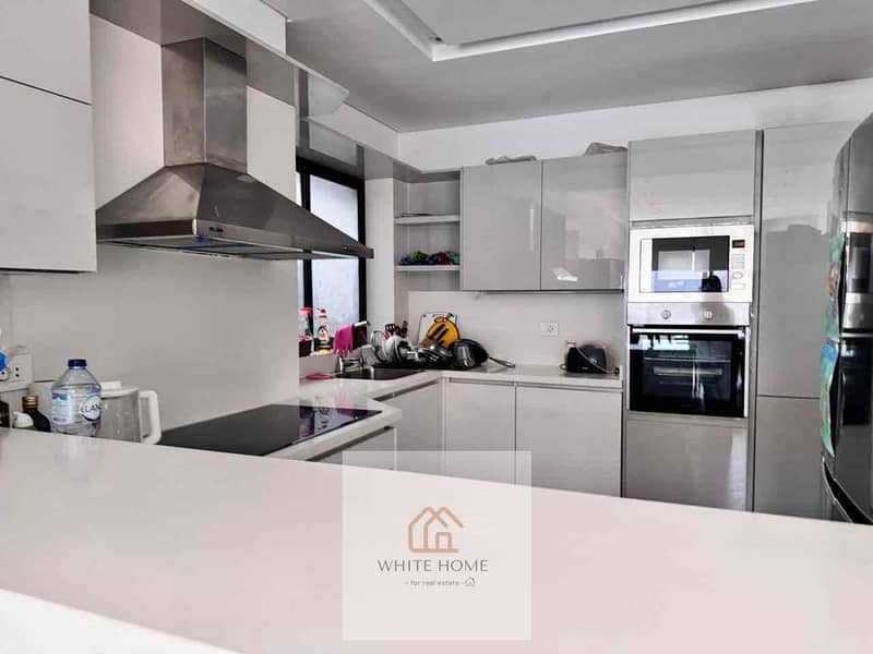 2 bcc7380b-e518-4800-a1b7-36bfe91f87d8. jpg