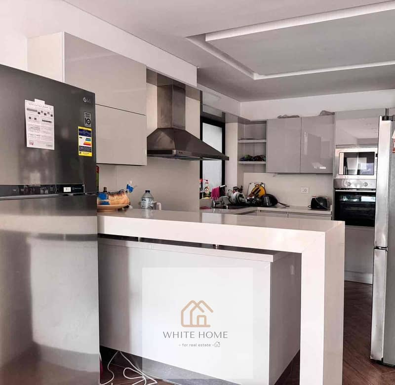 4 7c17efec-b01b-4c9b-ac50-19d34f820a69. jpg