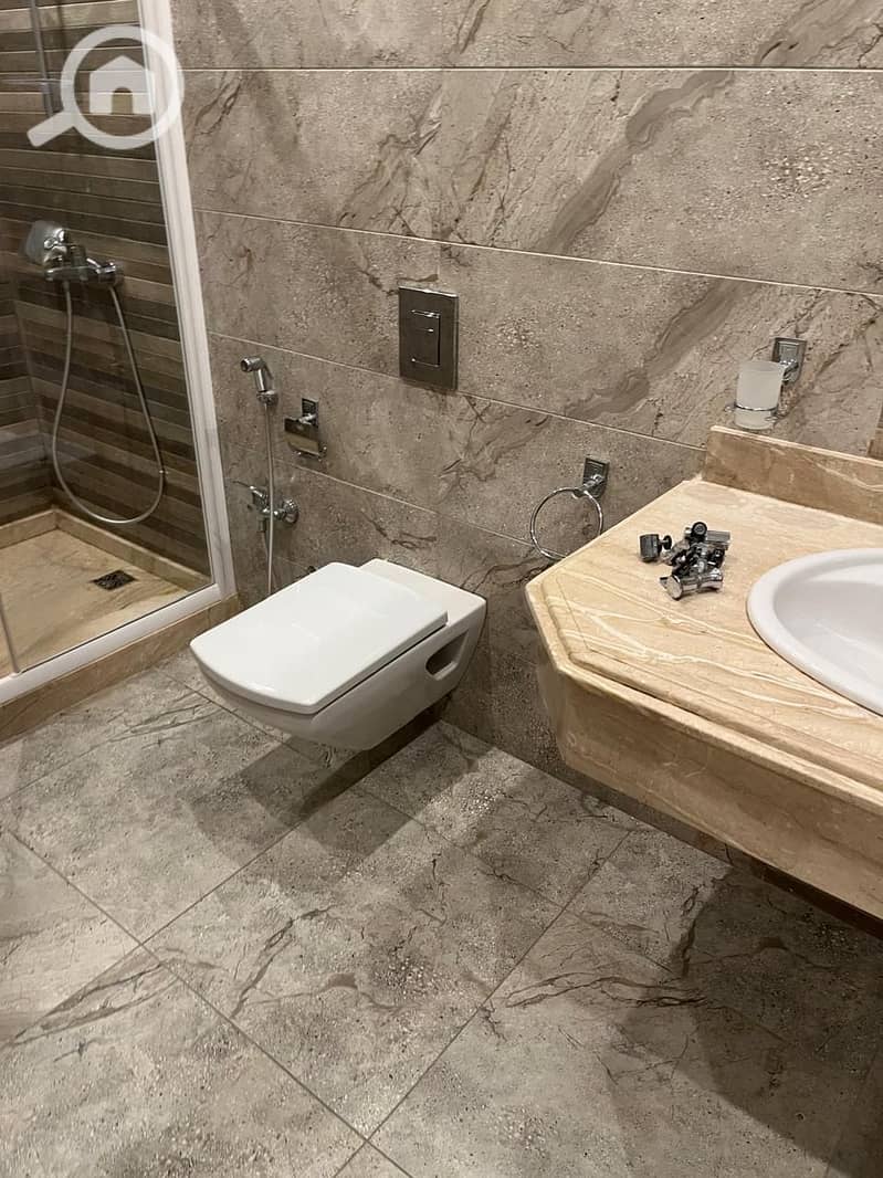 15 748fd1eb-a52a-4ab9-96d8-9494cb8f0e01. jpeg