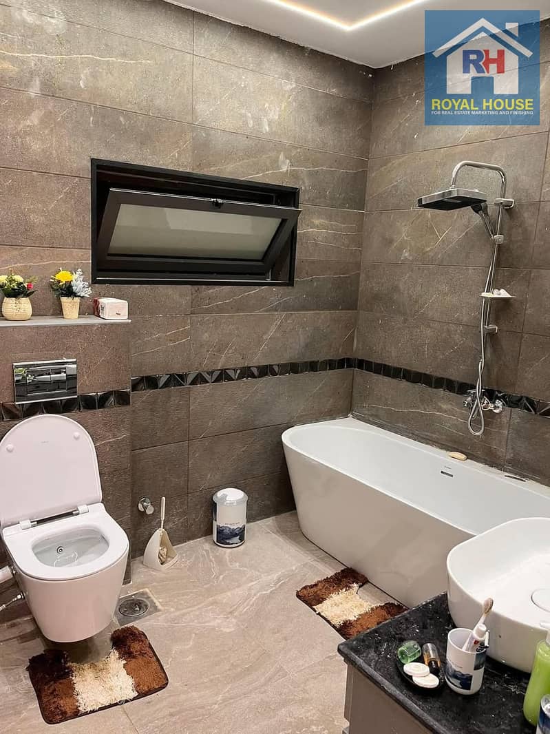 4 WhatsApp Image 2025-04-21 at 9.00. 53 PM. jpeg