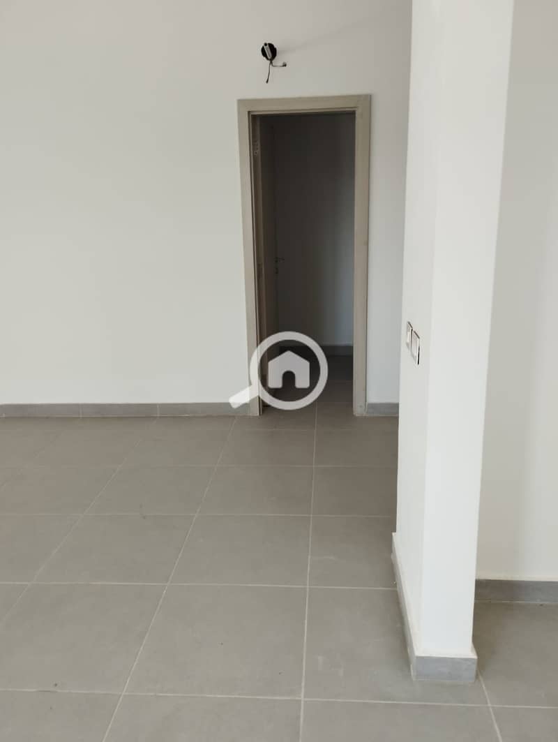 14 089ce0af-7adf-4d29-944f-d1510b8f73bb. jpeg