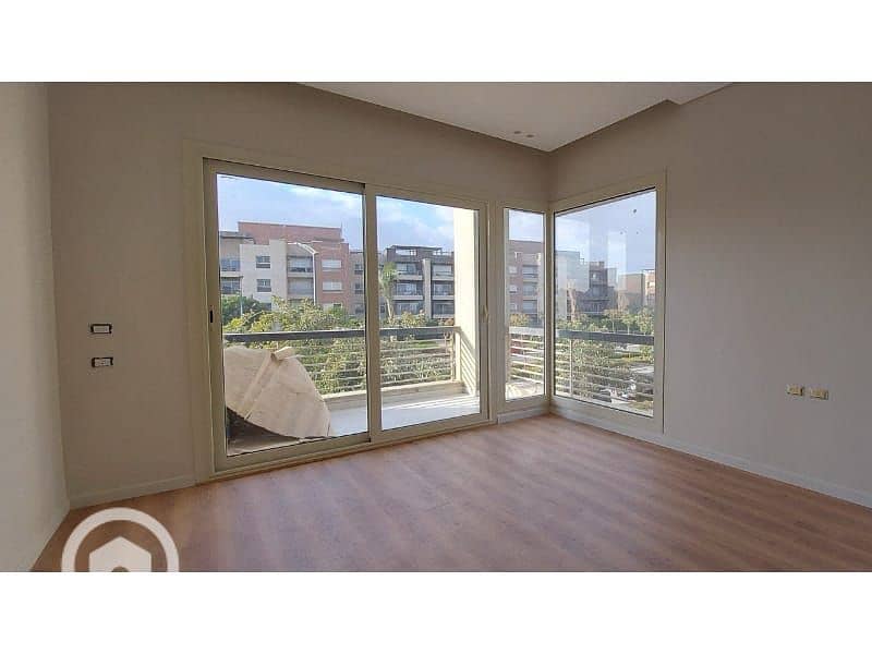 2 9f221321-0bdc-407a-bf2a-e1eafd19c103. jpg