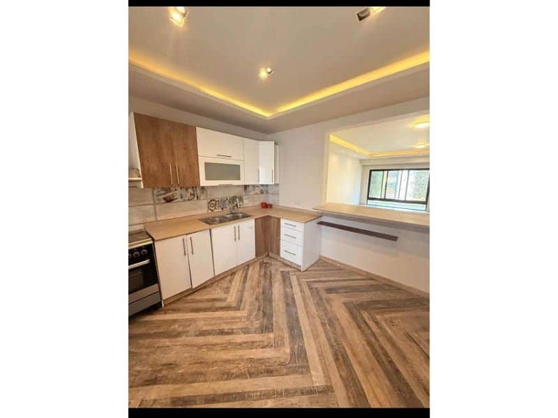 4 f4705947-bece-48f0-81de-2e1d49ca2592. jpg