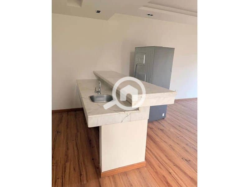 6 dcf314b0-8d79-45bd-b2f6-4690e5885628. jpg