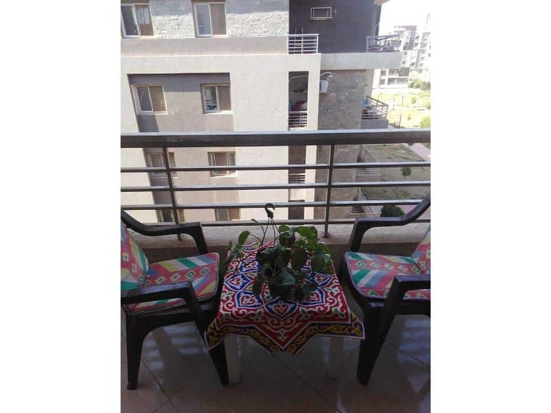 8 1979e595-783e-47bb-8bce-aab3b4f088d9. jpg