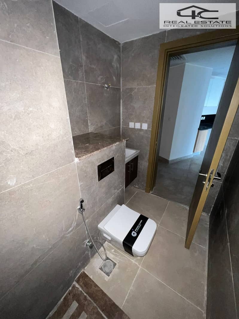 10 615089743_122197674272488866_1131270190238311204_n. jpg